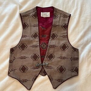 Longhorn - Men's Patterned Vest with Burgundy Accents